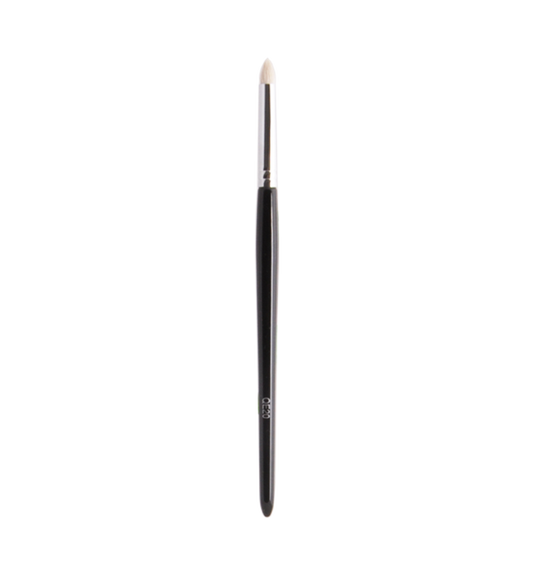 This QE20 Pencil brush is an excellent choice for applying and blending eyeshadow in small, detailed areas. Use this brush to highlight the inner corner of the eye or create a drop shadow on your lower lash line.